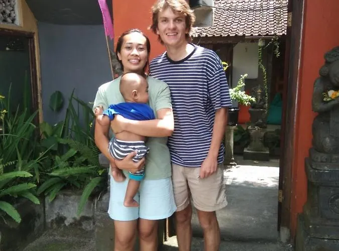 Yasa Backpackers House
