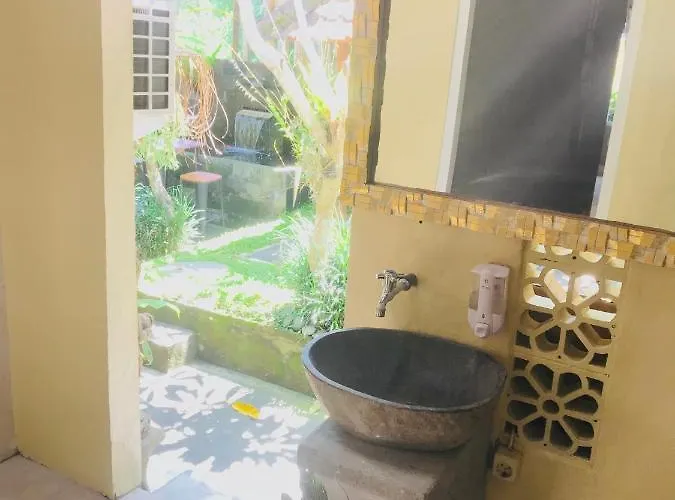 Yasa Backpackers House ホステル ウブド
