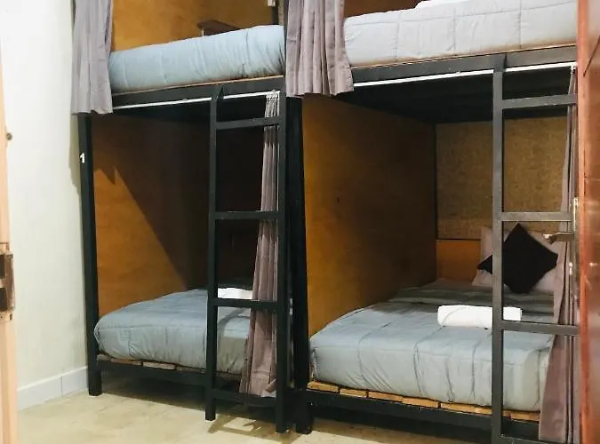 ホステル Yasa Backpackers House ウブド