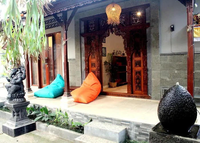 Yasa Backpackers House ホステル *