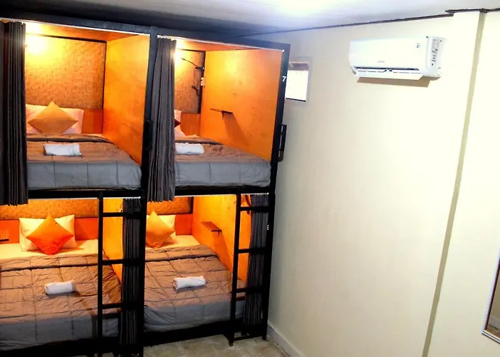 Yasa Backpackers House ホステル